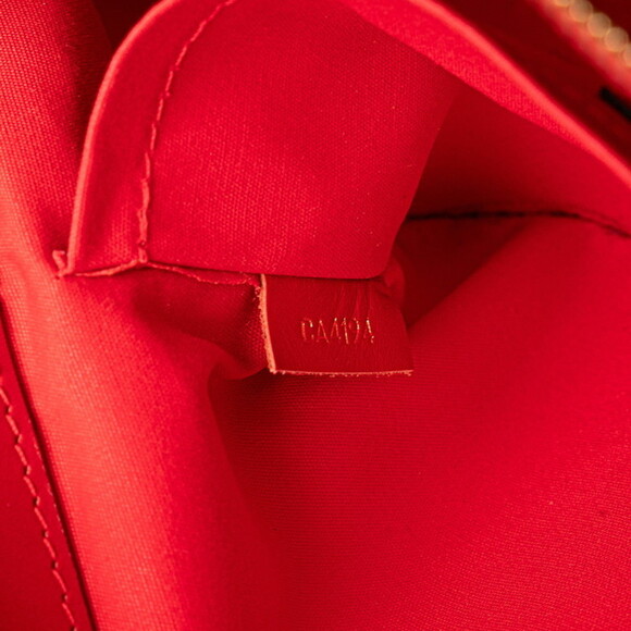 LOUIS VUITTON Red Monogram Leather Shoulder Bag - Picture 9 of 12